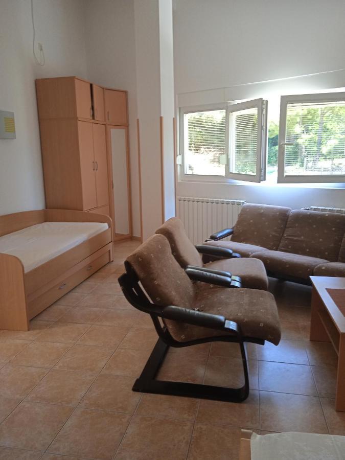 Comfort Apartments Bar Luaran gambar