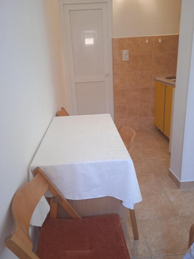 Comfort Apartments Bar Luaran gambar