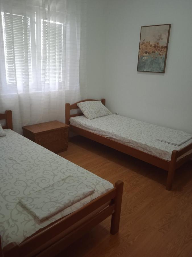 Comfort Apartments Bar Luaran gambar