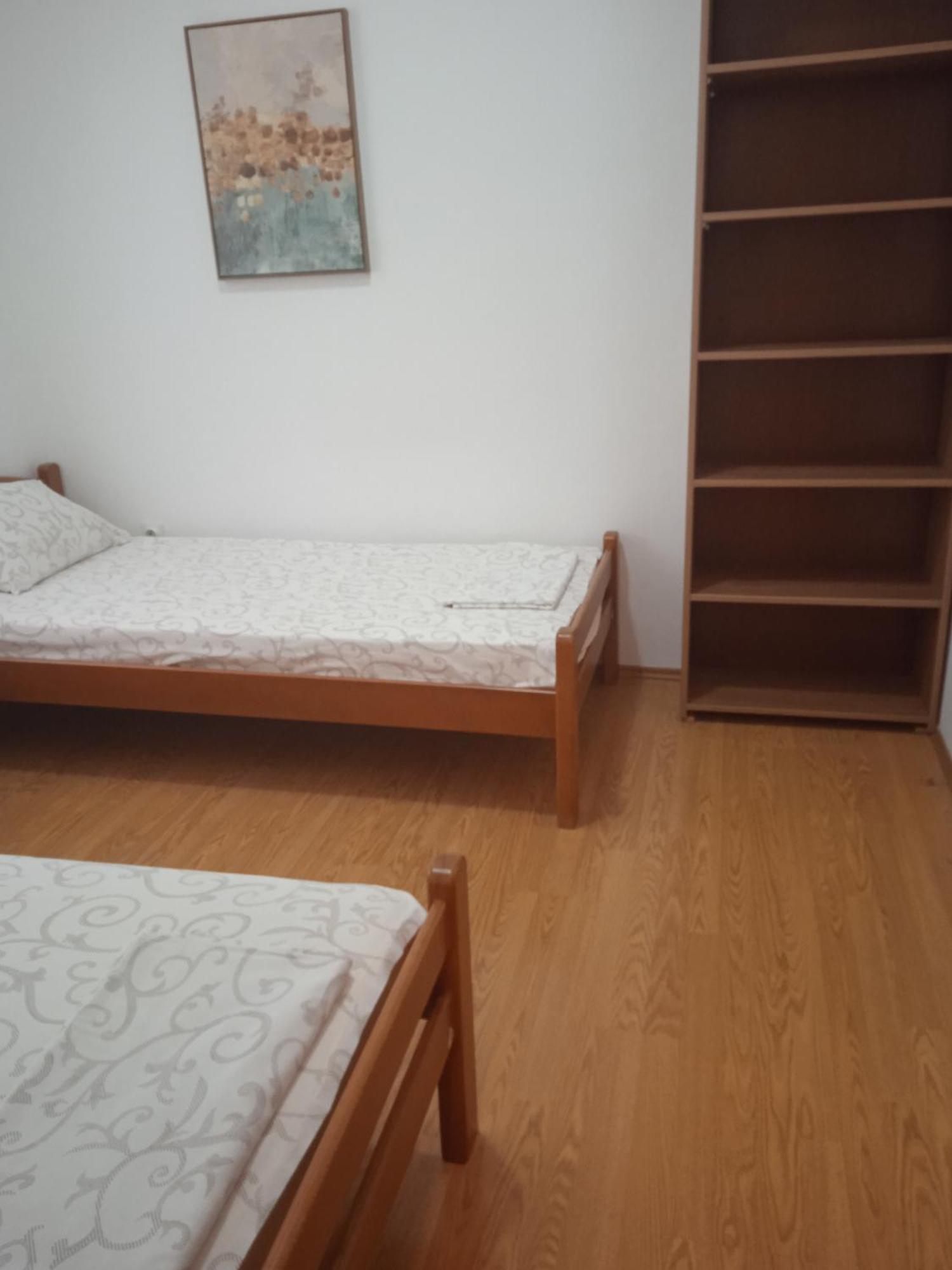 Comfort Apartments Bar Luaran gambar