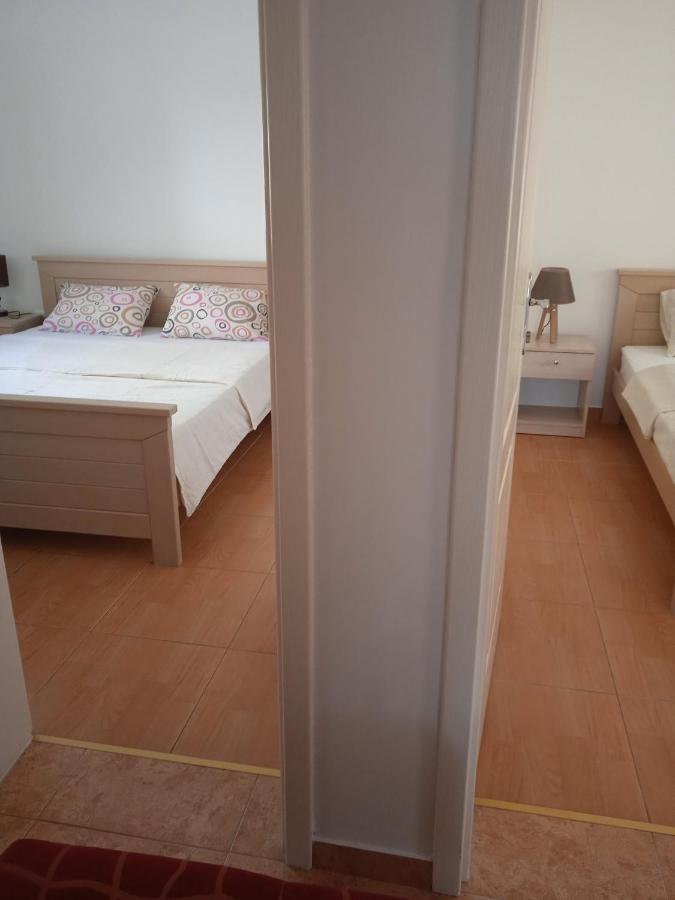 Comfort Apartments Bar Luaran gambar