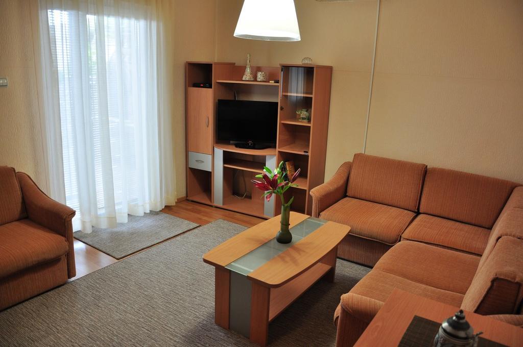 Comfort Apartments Bar Luaran gambar