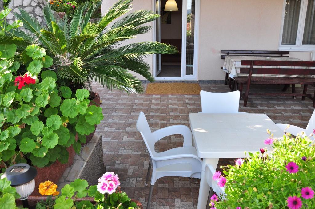 Comfort Apartments Bar Luaran gambar