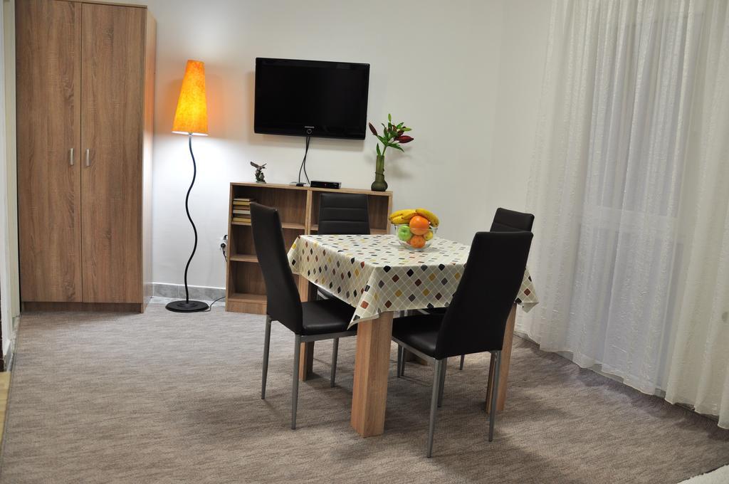 Comfort Apartments Bar Luaran gambar