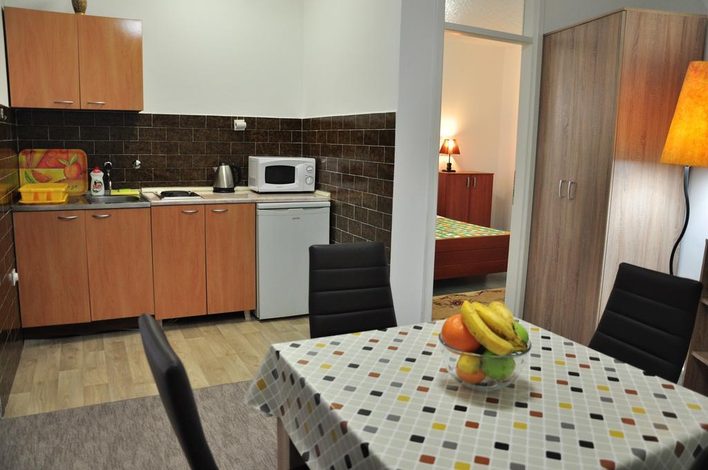 Comfort Apartments Bar Luaran gambar