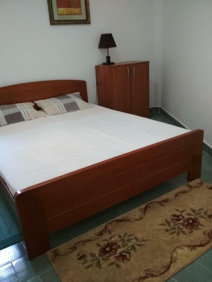 Comfort Apartments Bar Luaran gambar