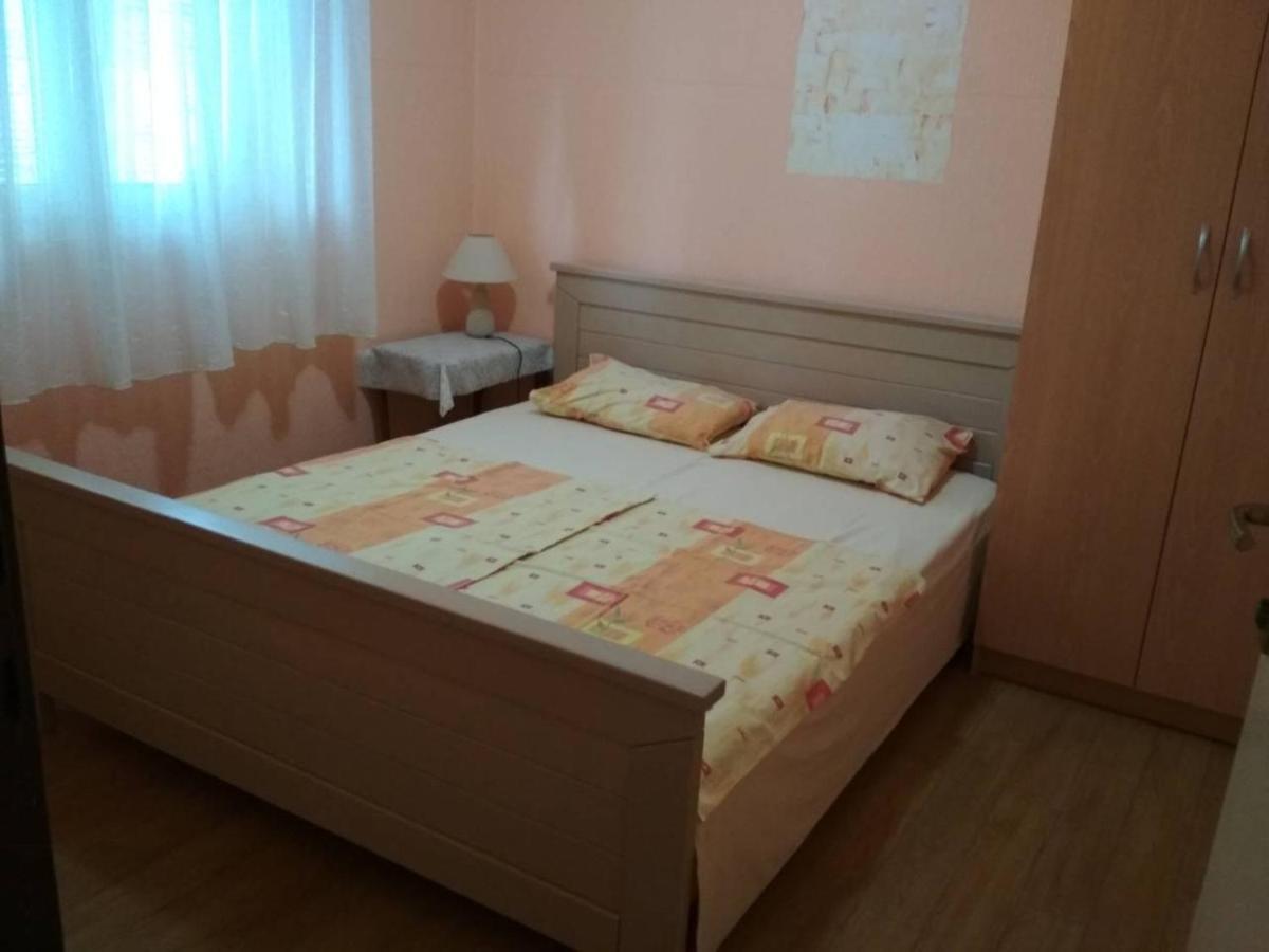 Comfort Apartments Bar Luaran gambar